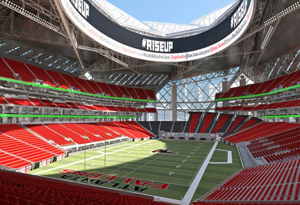 Estadio de fútbol americano de los Atlanta Falcons con asientos rojos